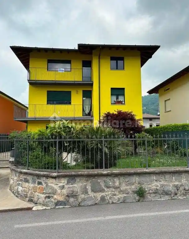 Appartamento in vendita a Gandino