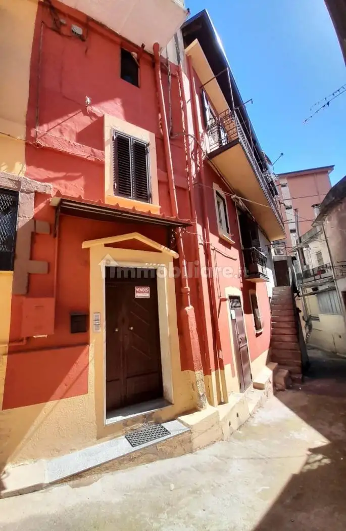 Casa indipendente in vendita a Mesoraca