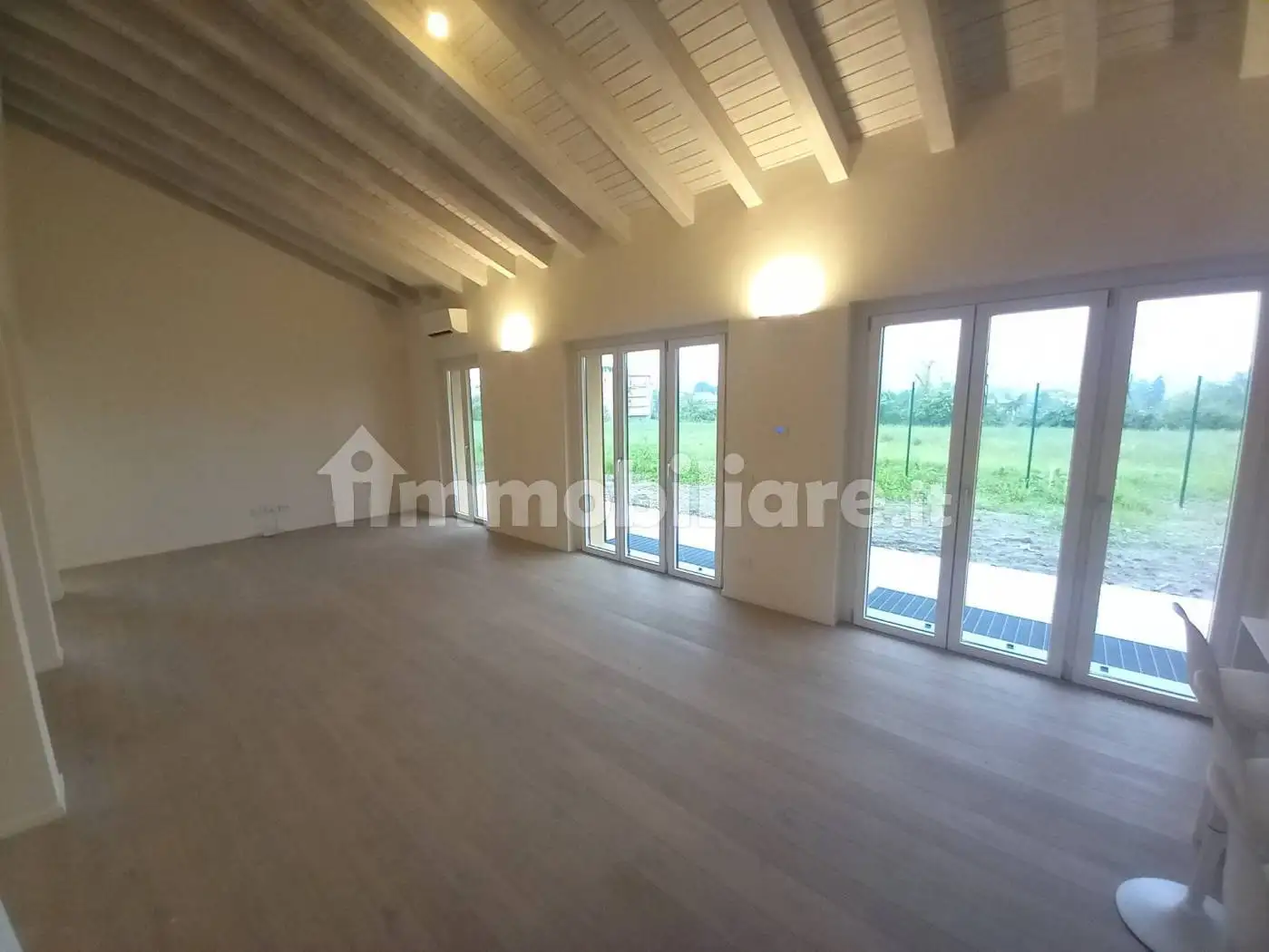 Villa in vendita a Imbersago