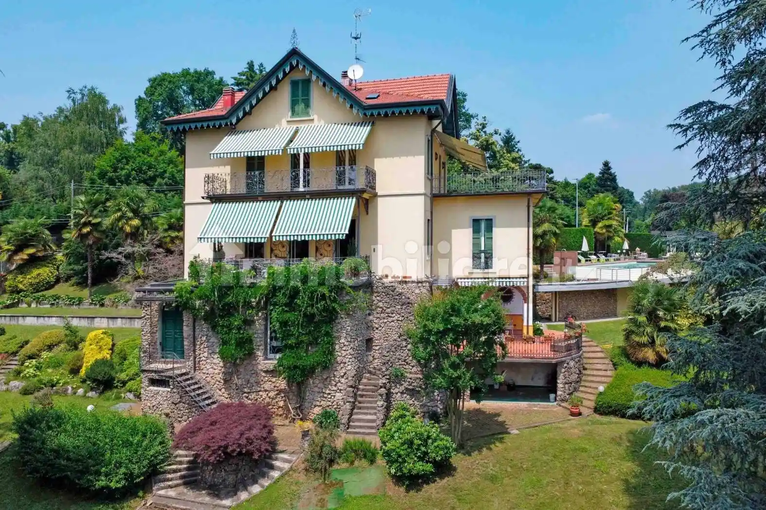 Villa in vendita a Venegono Superiore