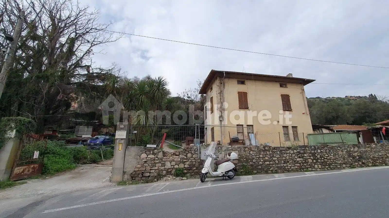 Casa indipendente in vendita a Bordighera