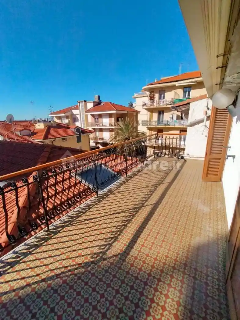 Casa indipendente in vendita a Bordighera