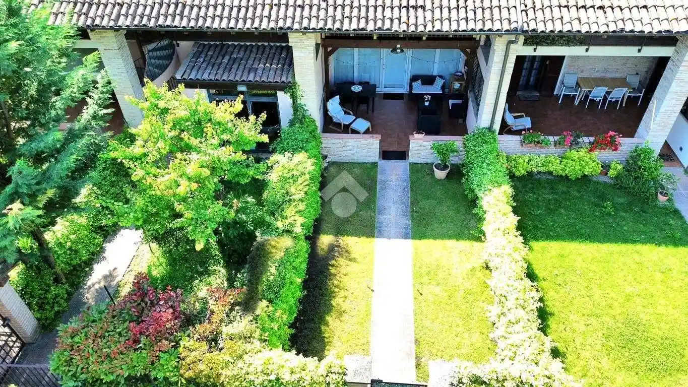 Villetta a schiera in vendita a Parma