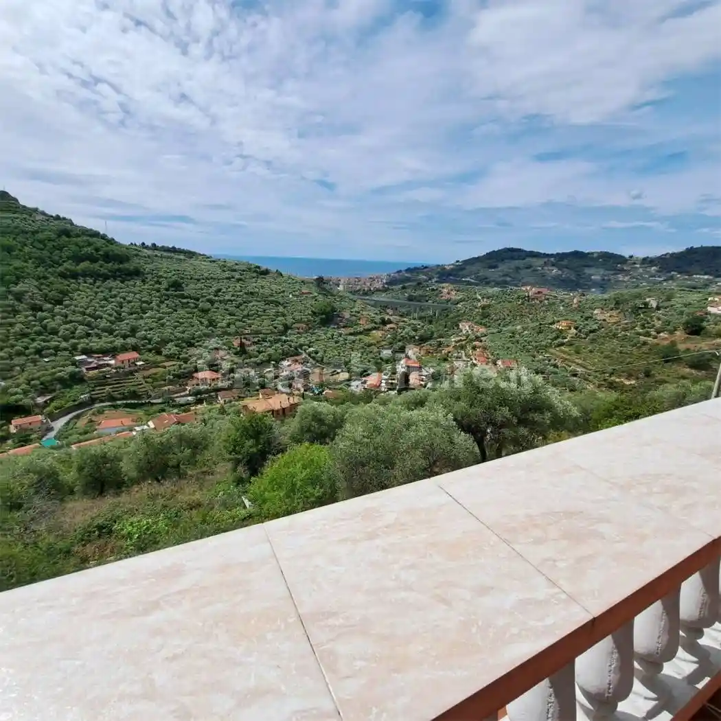 Villa in vendita a Imperia