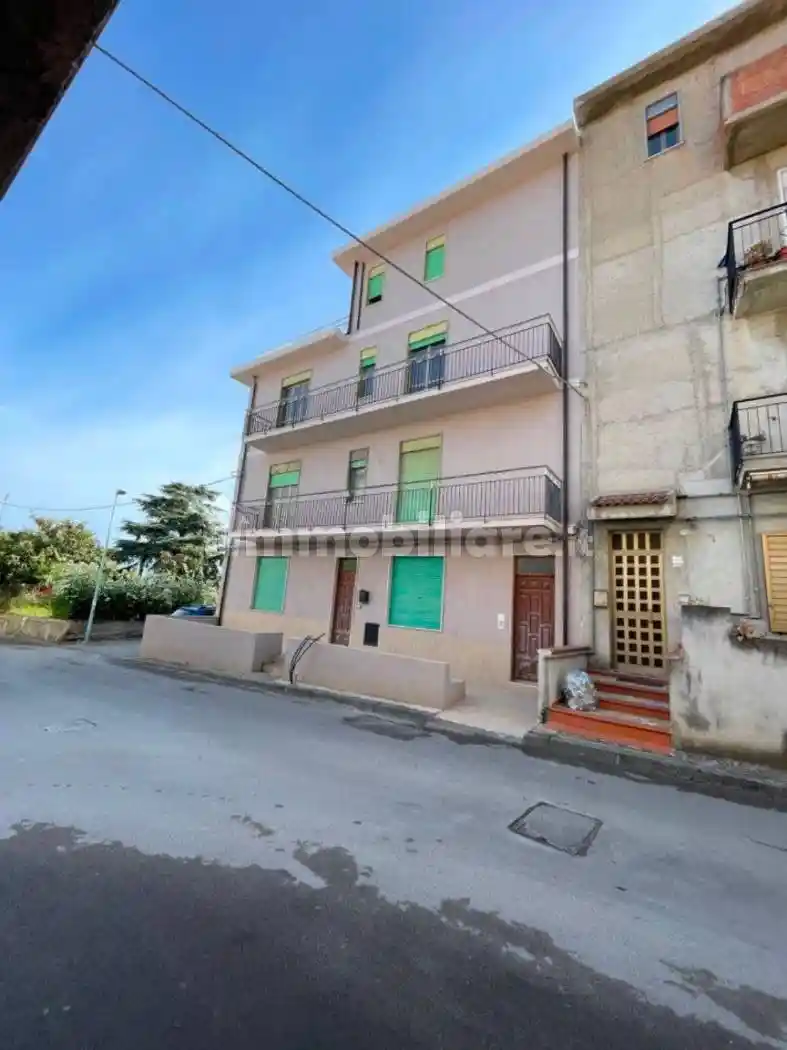 Appartamento in vendita a Furnari