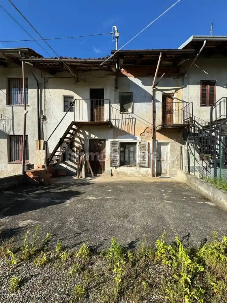 Rustico - Casale in vendita a Santo Stefano Roero