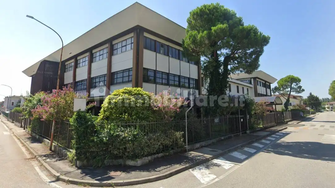 Palazzo - Edificio in vendita a Quinto Vicentino