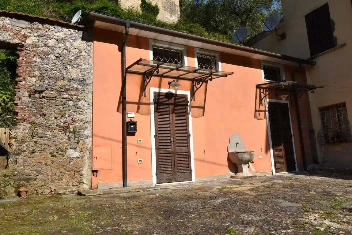 Casa indipendente in vendita a Pietrasanta