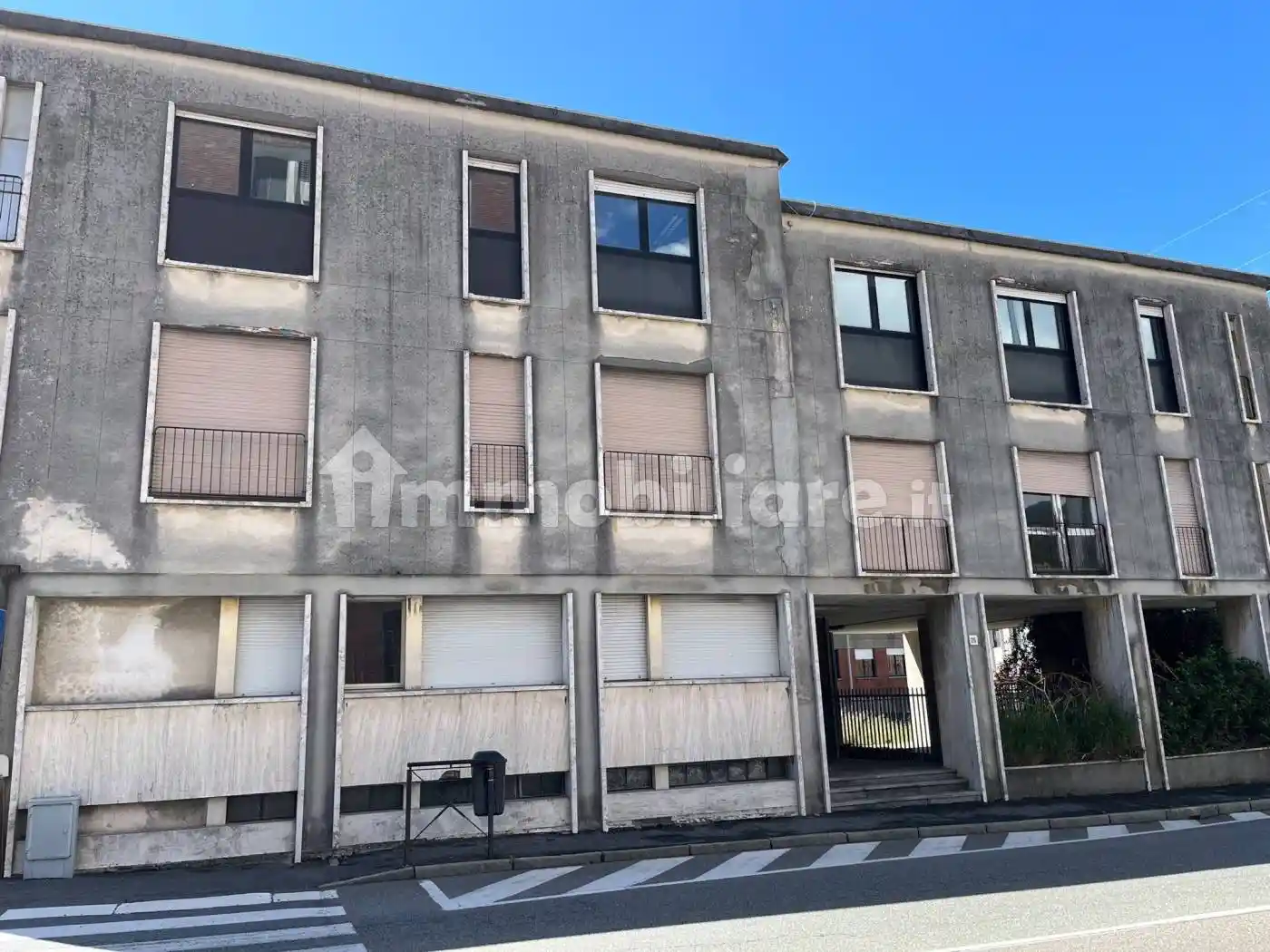 Palazzo - Edificio in Affitto - foto 4