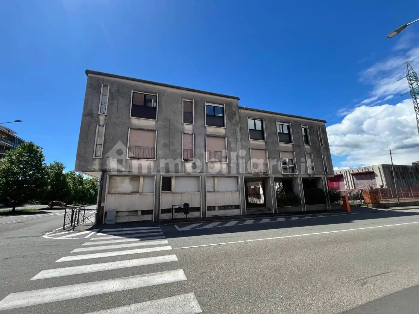 Palazzo - Edificio in Affitto - foto 5