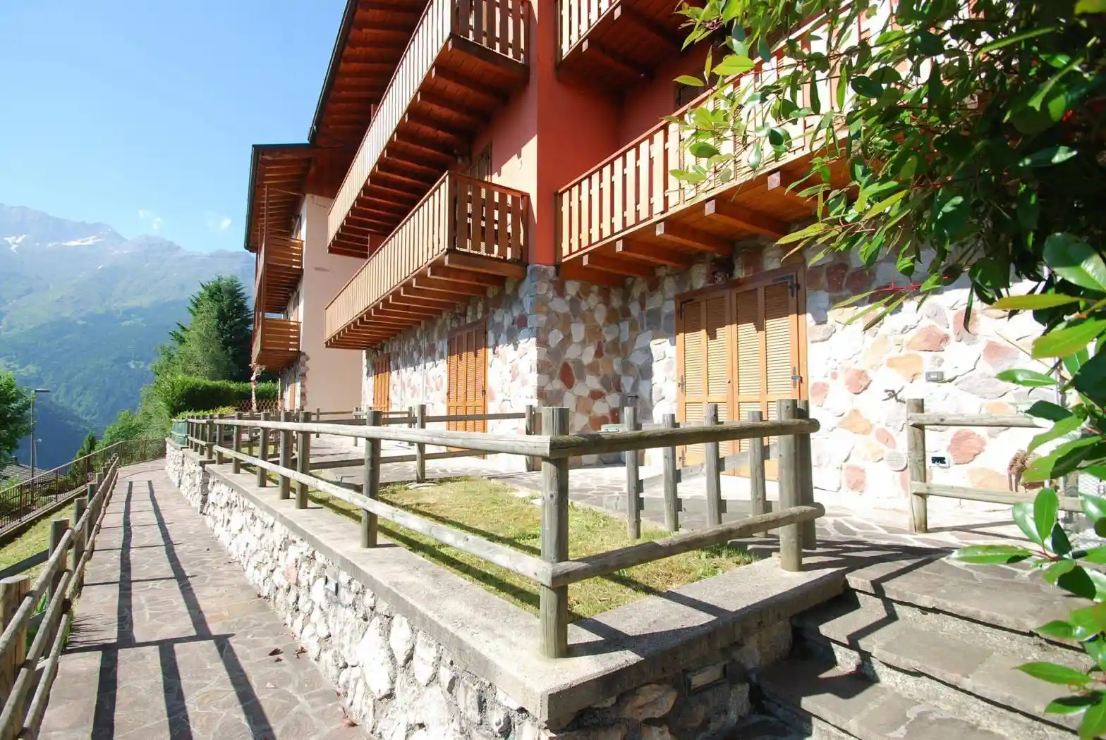 Appartamento in vendita a Gandellino