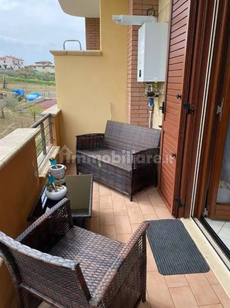 Quadrilocale buono stato, terzo piano, Rose - foto 2