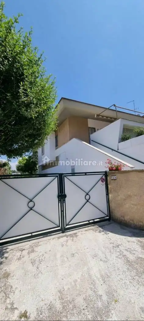 Villa in affitto a Anzio