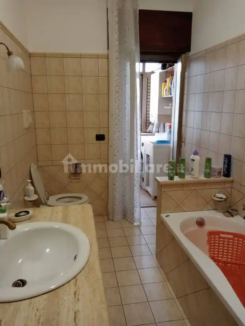 Trilocale via Camillo Benso di Cavour 16, Centro, Paola - foto 4