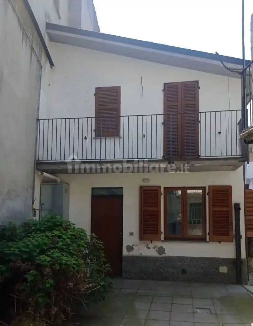 Appartamento in affitto a Valenza