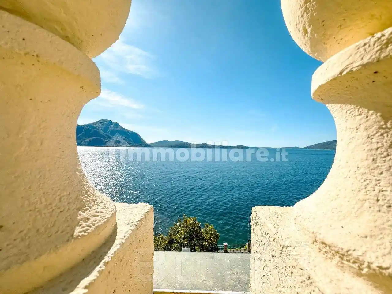 Palazzo - Edificio in vendita a Verbania