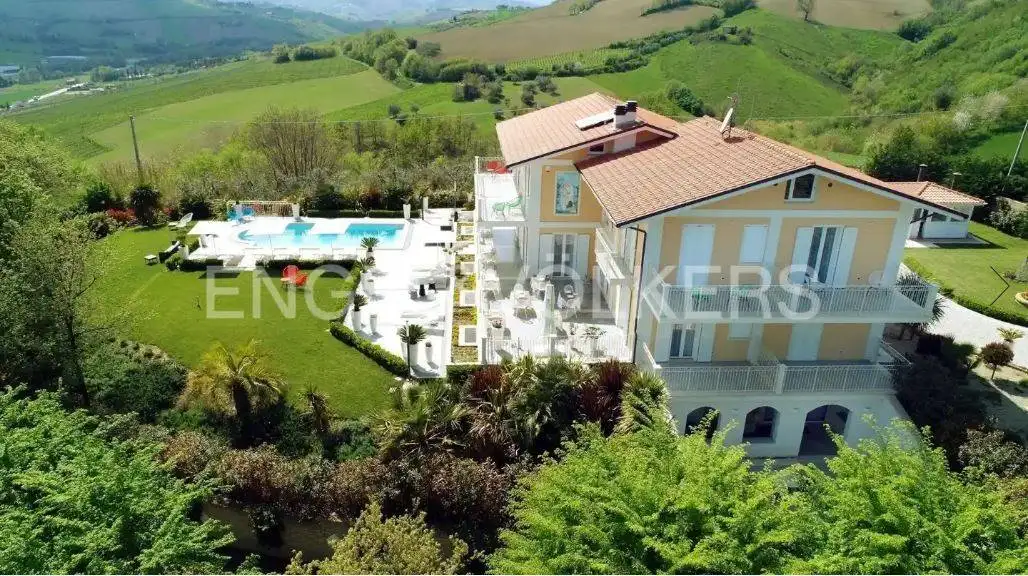 Villa in vendita a Cossignano