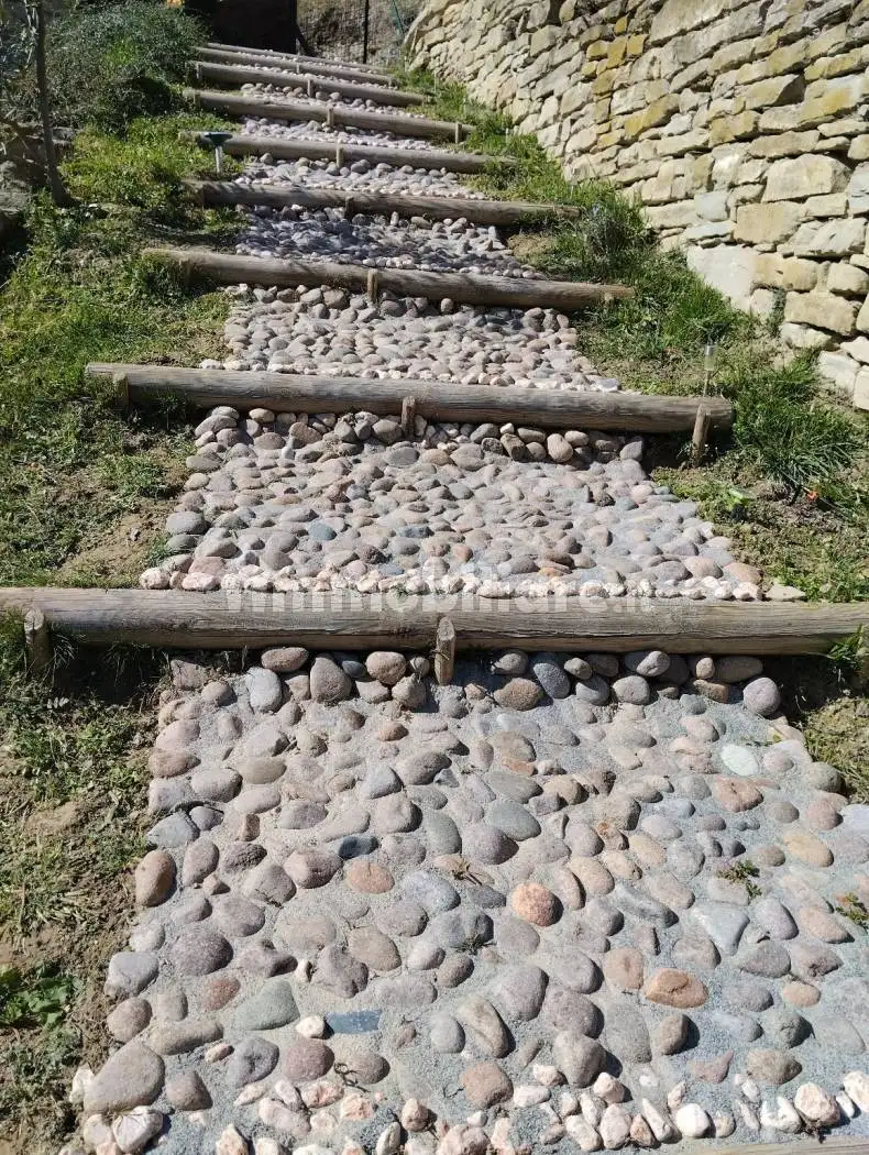 Rustico - Casale in vendita a Gorzegno