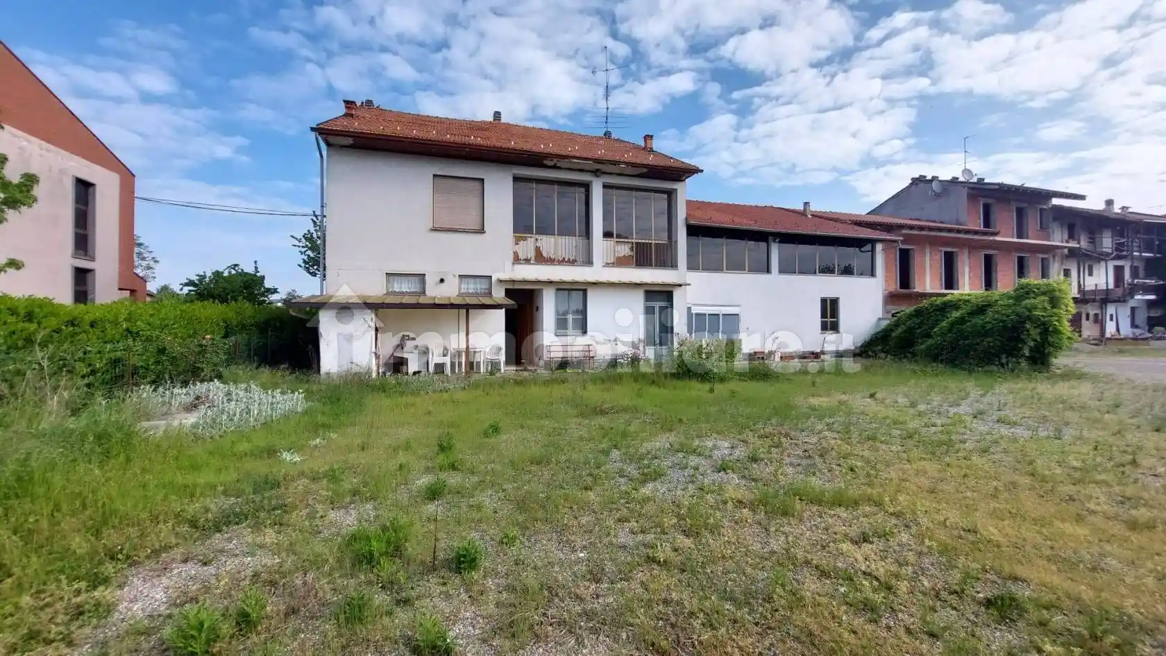 Villa in vendita a Suno