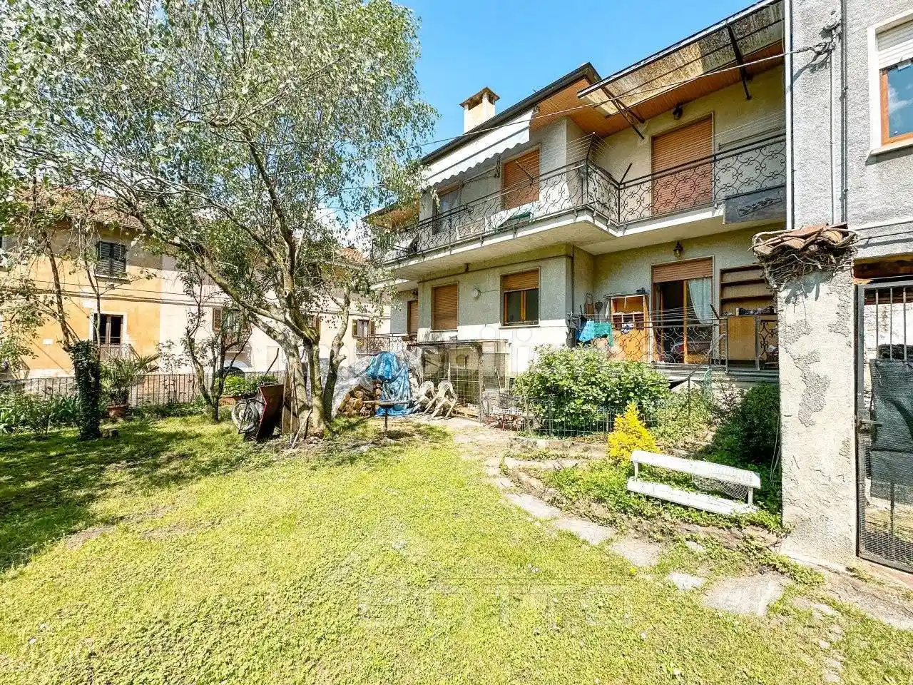 Villa in vendita a Borgosesia