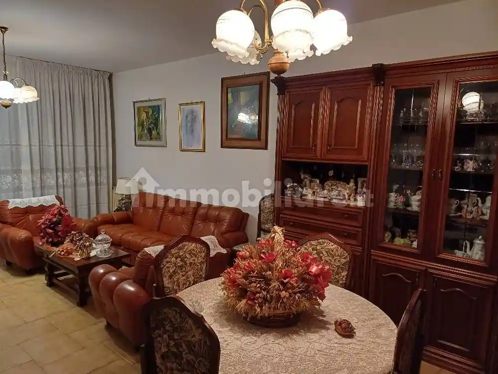 Casa indipendente in vendita a Reggello