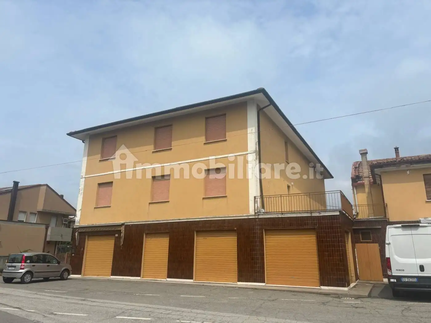 Palazzo - Edificio in vendita a Malalbergo