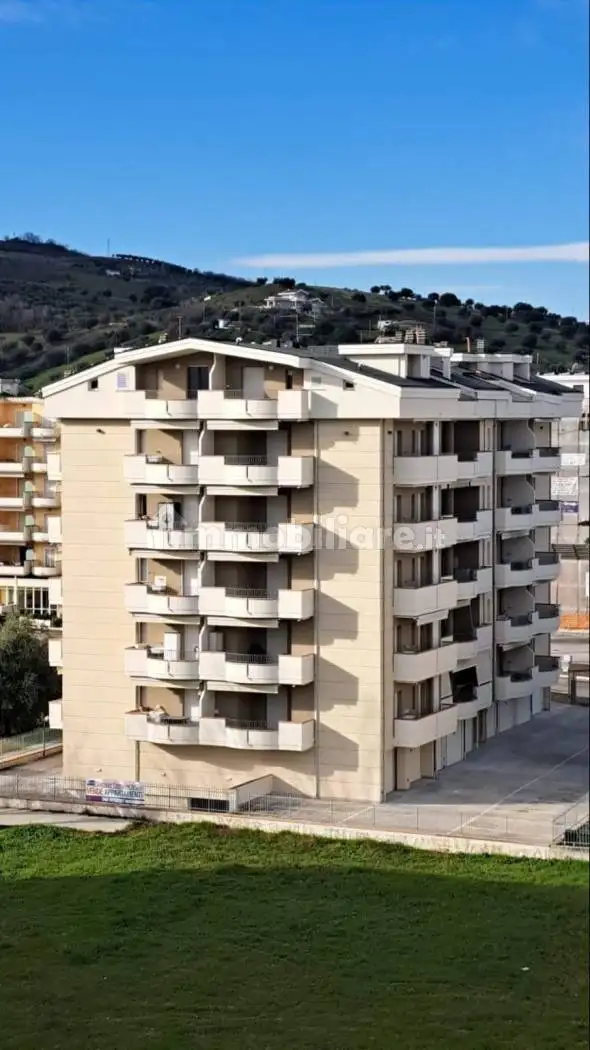 Appartamento in affitto a Alba Adriatica