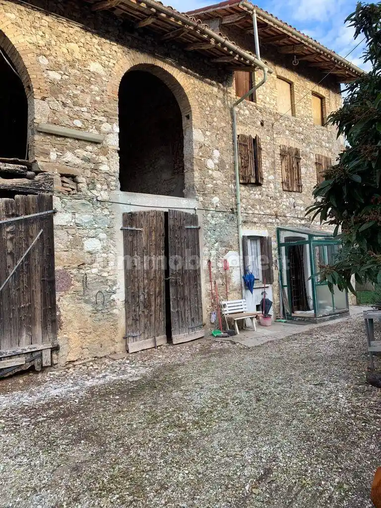 Rustico - Casale in vendita a Martignacco