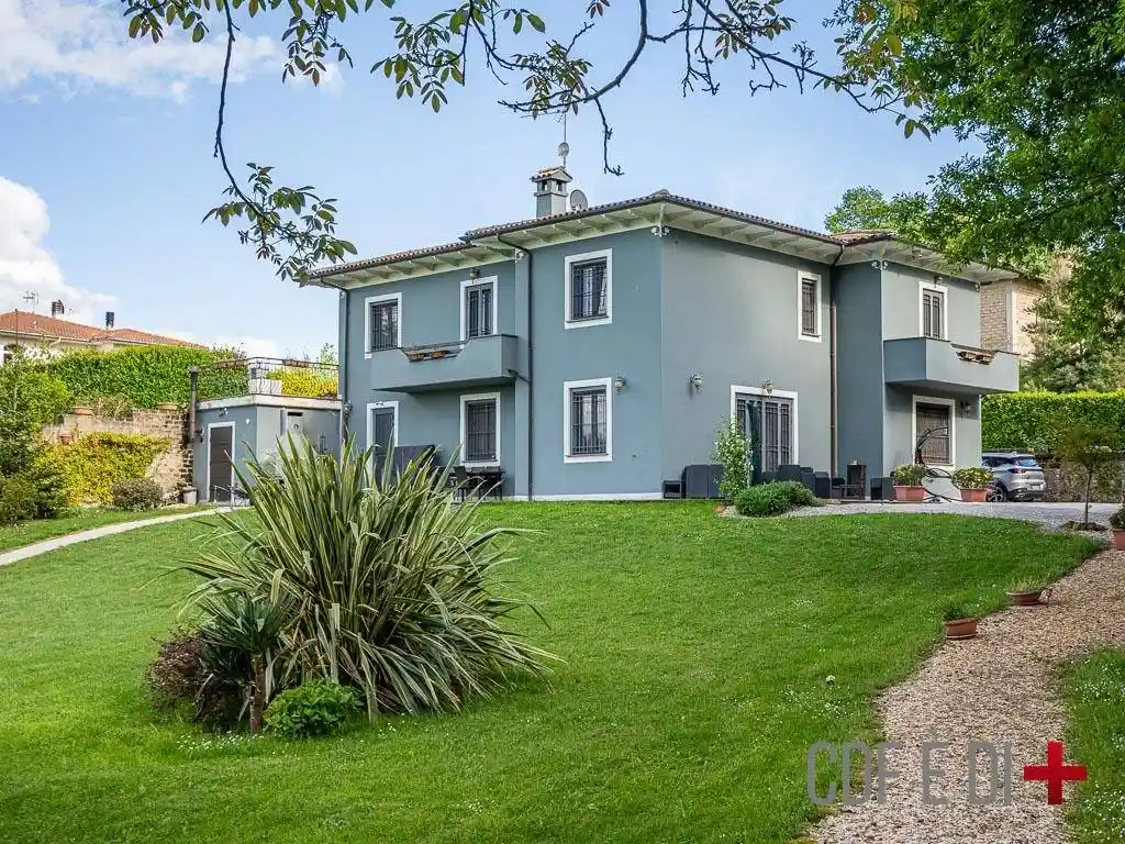 Villa in vendita a San Lorenzo Nuovo