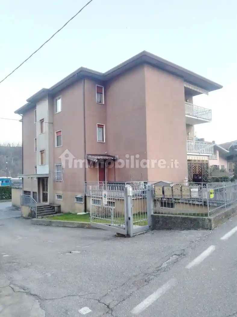 Appartamento in vendita a Colzate