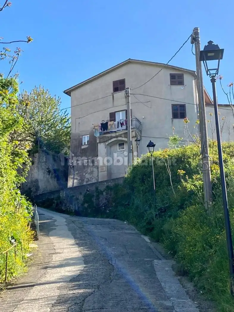 Appartamento in vendita a Galluccio