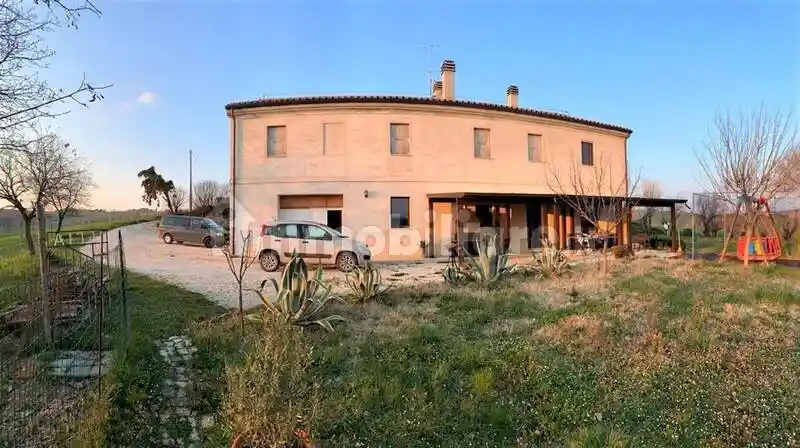Rustico - Casale in vendita a Senigallia