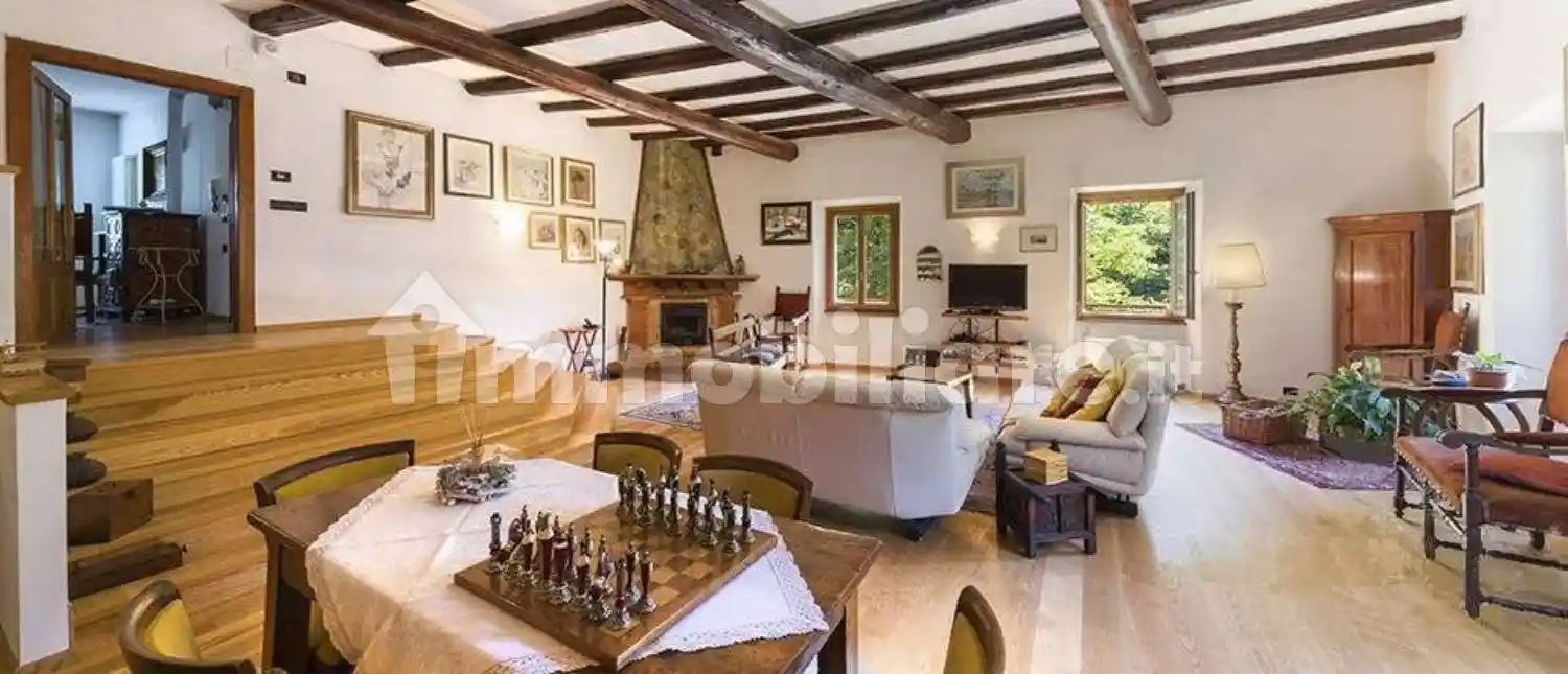 Villa in vendita a Brentino Belluno