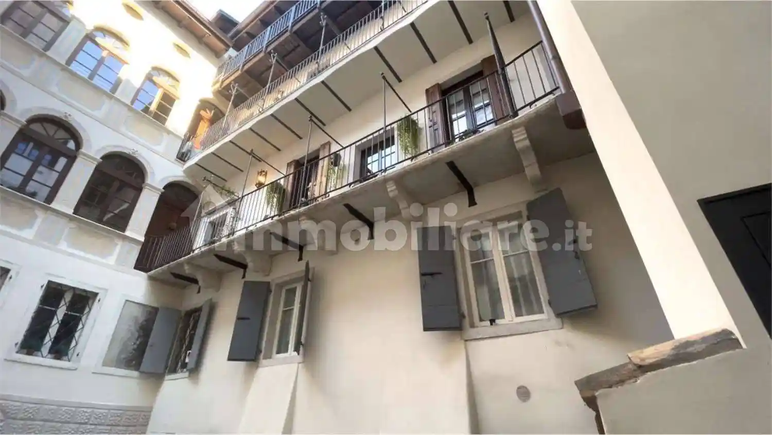 Appartamento in vendita a Rovereto