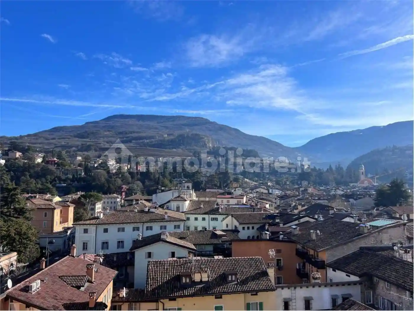 Appartamento in vendita a Rovereto