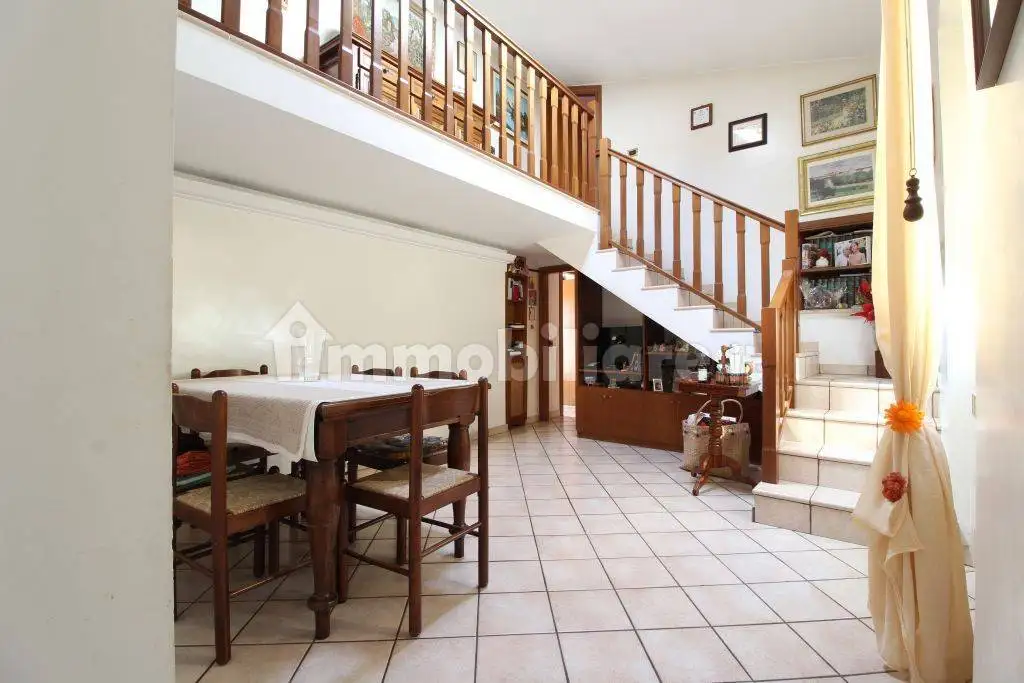 Appartamento in vendita a Castelnuovo di Farfa