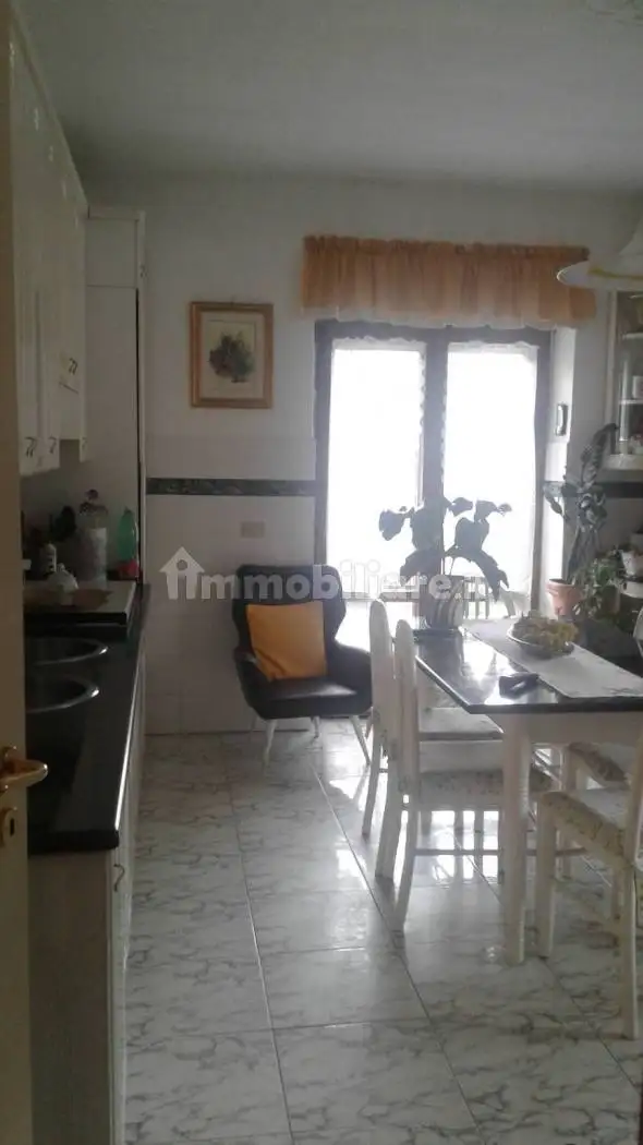 Appartamento piazza della Vittoria, Centro, Decollatura - foto 4