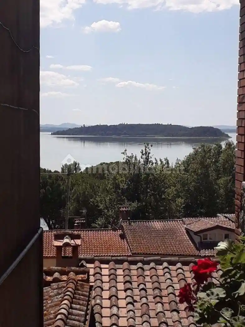 Appartamento in vendita a Passignano sul Trasimeno