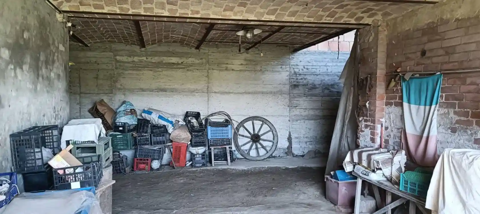 Cascina frazione Mombarone 140, Mombarone, Asti - foto 4