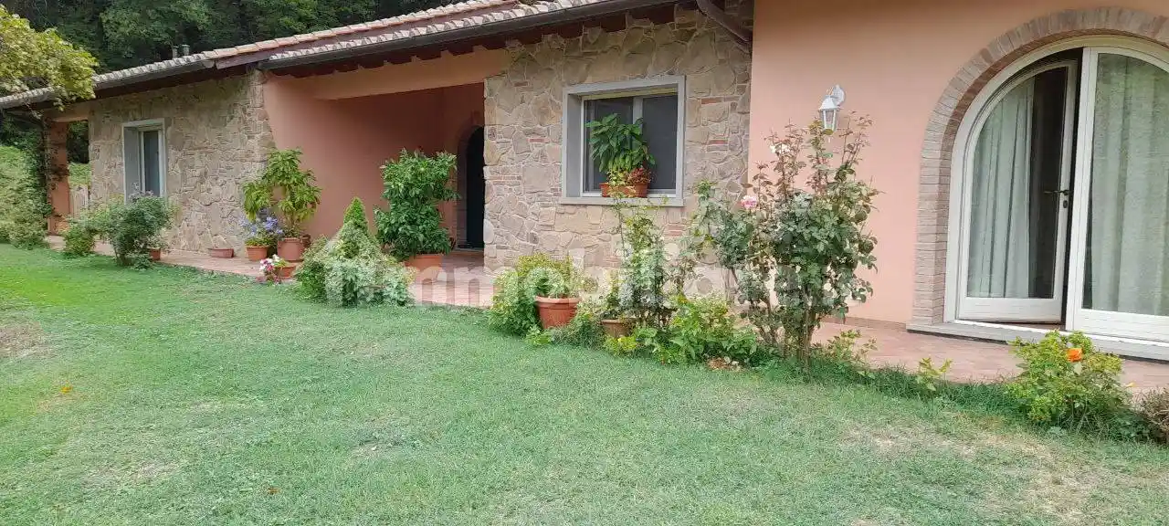 Villa in vendita a Londa