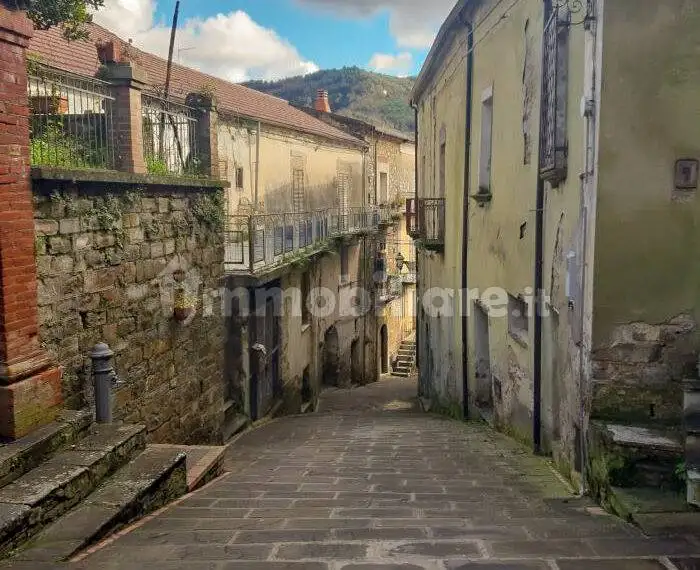 Rustico - Casale in vendita a Perito