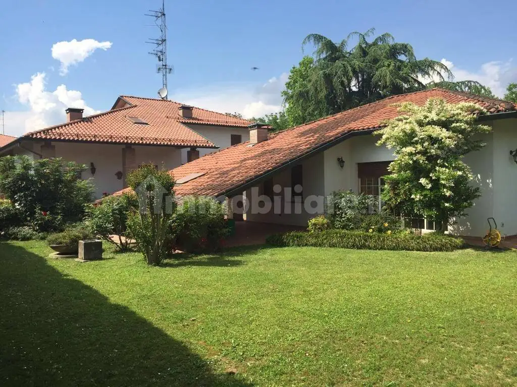 Villa in vendita a Roccabianca