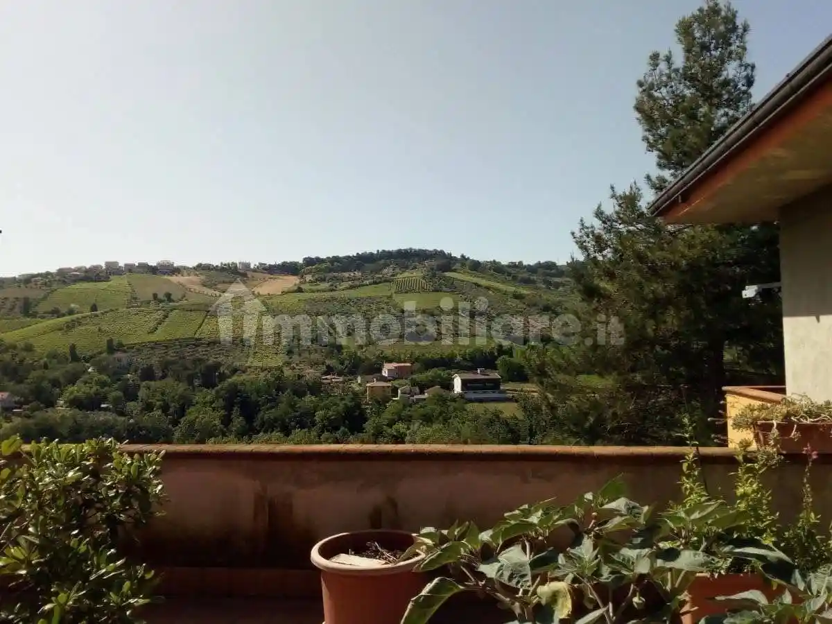 Villa plurifamiliare Strada del Santissimo Salvatore 255, Chieti Città, Chieti - foto 4