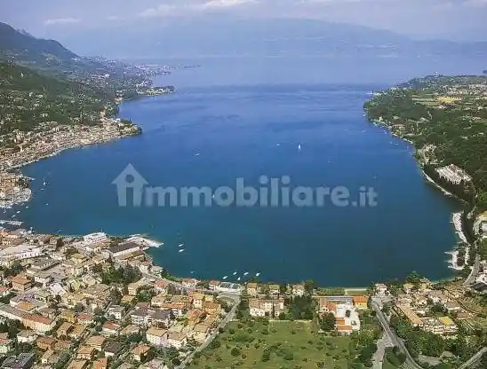 Palazzo - Edificio in vendita a Desenzano del Garda