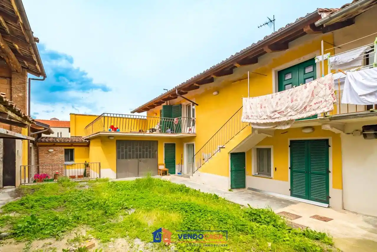 Casa indipendente in vendita a Cherasco