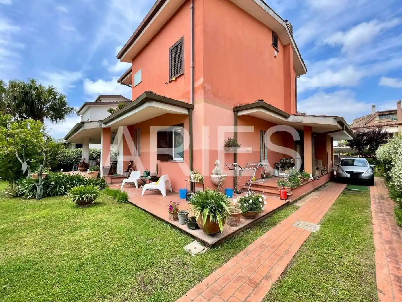 Villa unifamiliare via Apollonio Pergeo, Casal Palocco, Roma - foto 2