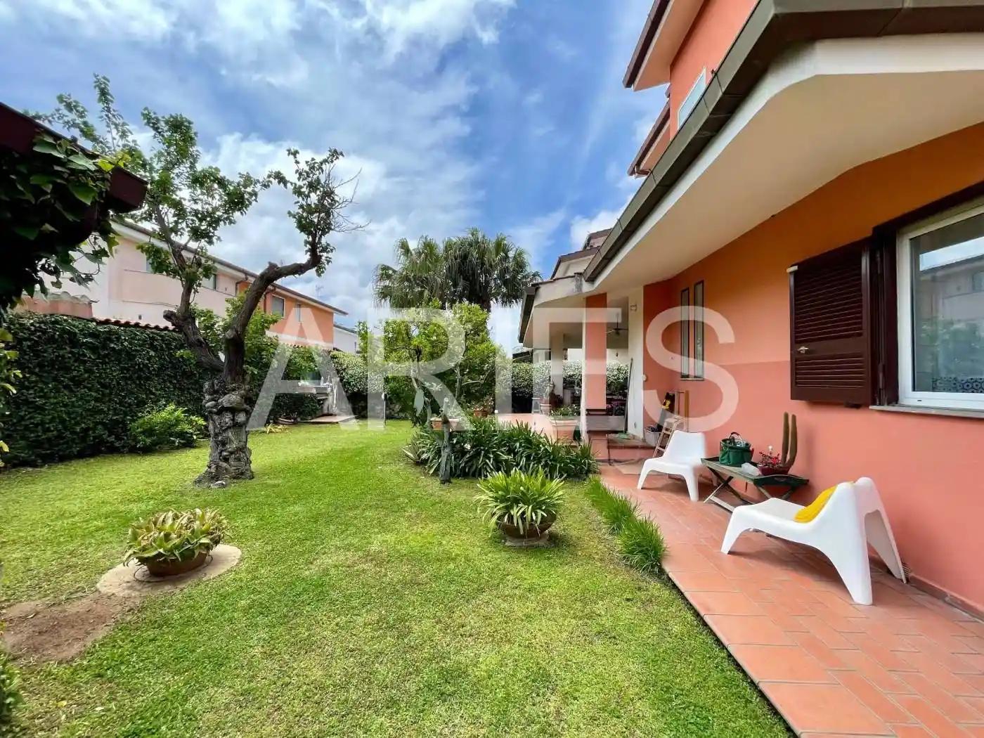 Villa unifamiliare via Apollonio Pergeo, Casal Palocco, Roma - foto 3