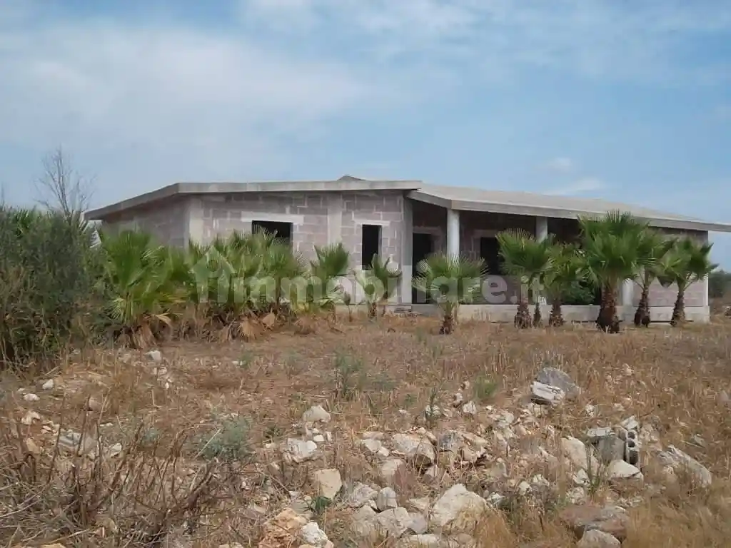 Rustico - Casale in vendita a Matino