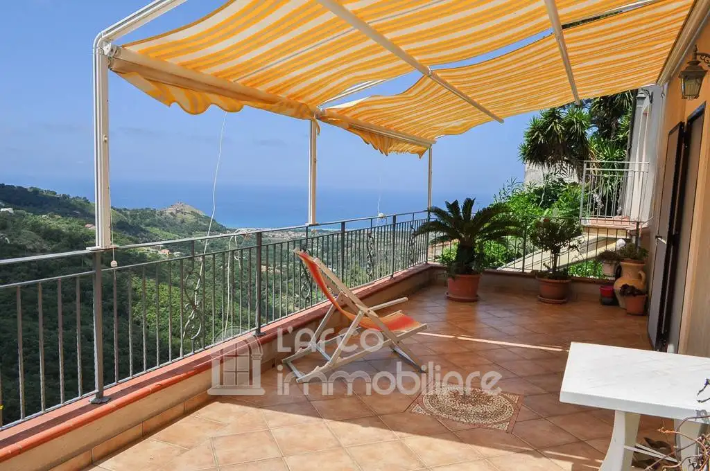 Casa indipendente in vendita a Maierà