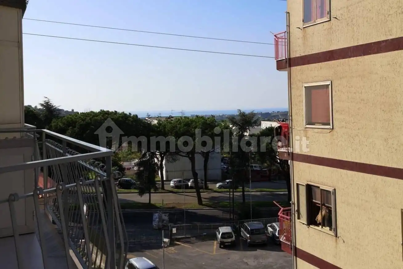 Appartamento in vendita a Pozzuoli